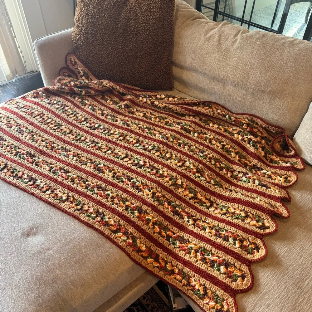 Vintage Handmade Crochet Afghan Blanket Scalloped Granny Stripe Throw Boho Retro - Picture 6 of 6